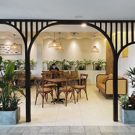 Phuong Nam Hotel An Giang Лонгсюен Экстерьер фото