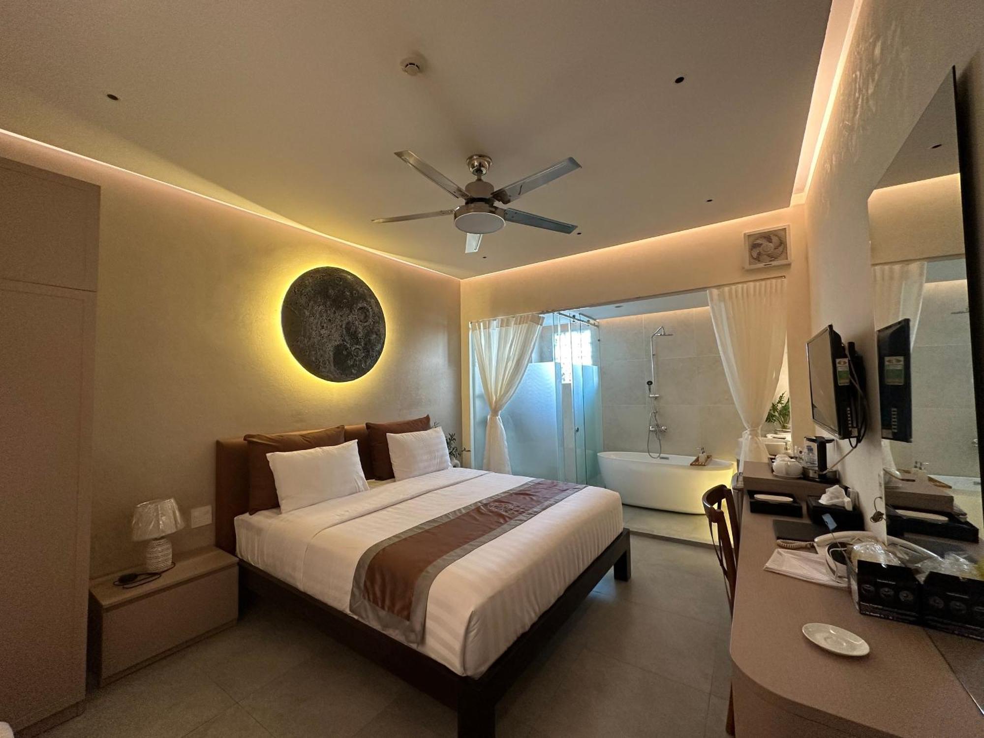 Phuong Nam Hotel An Giang Лонгсюен Экстерьер фото